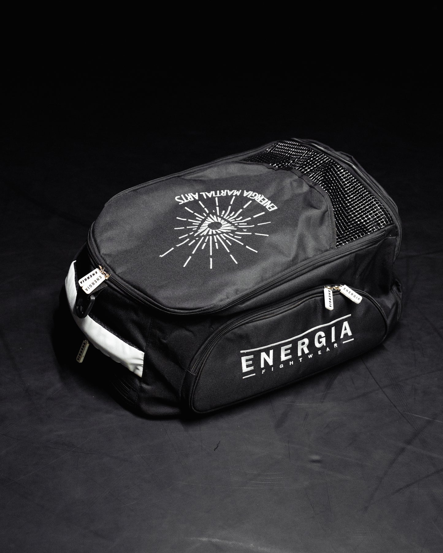 Convertible hybrid backpack