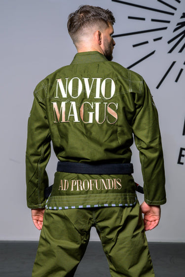 NOVIOMAGUS DELUXE GI (LIMITED EDITION)